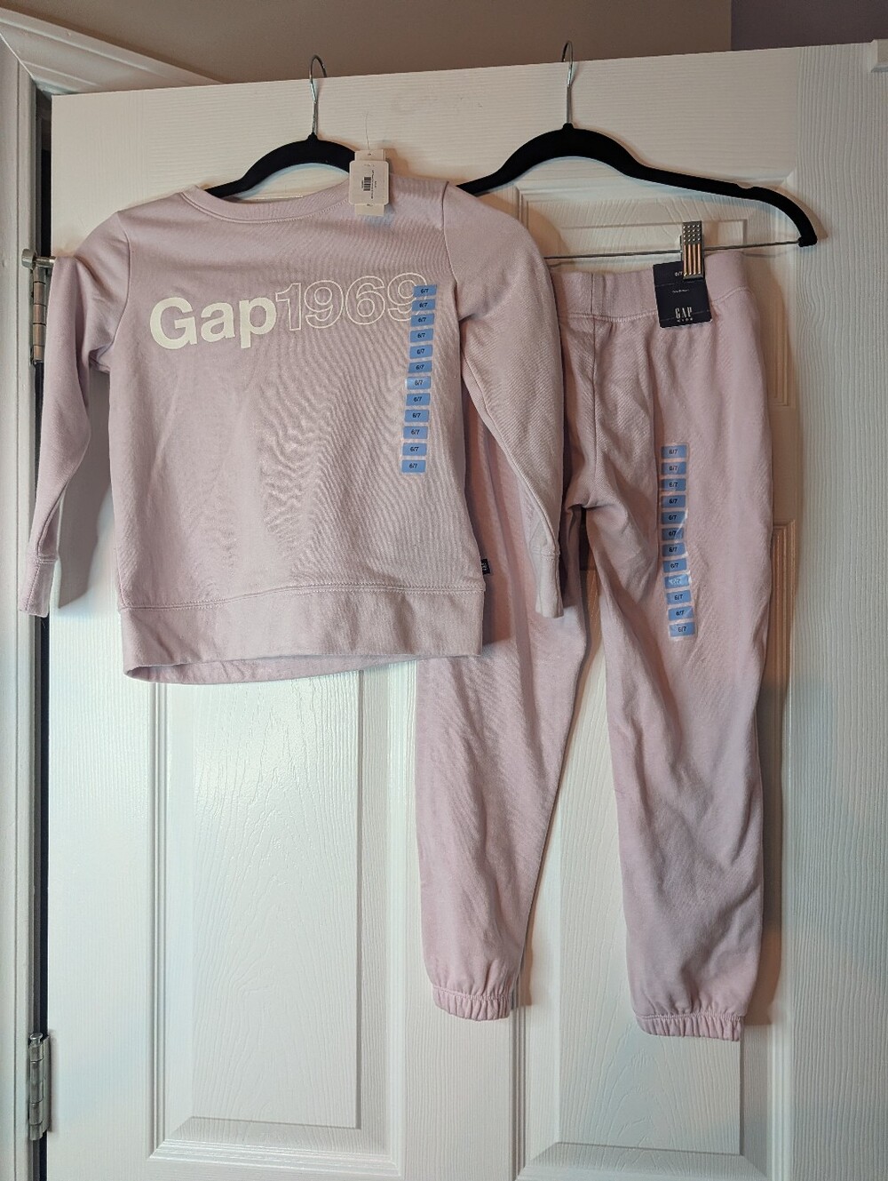 Gap Kids Girls 6/7 Pink Gap 1969 Sweatshirt Jogger Set 2 Piece NWT